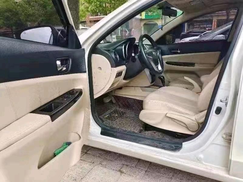 北京15年長安汽車逸動7