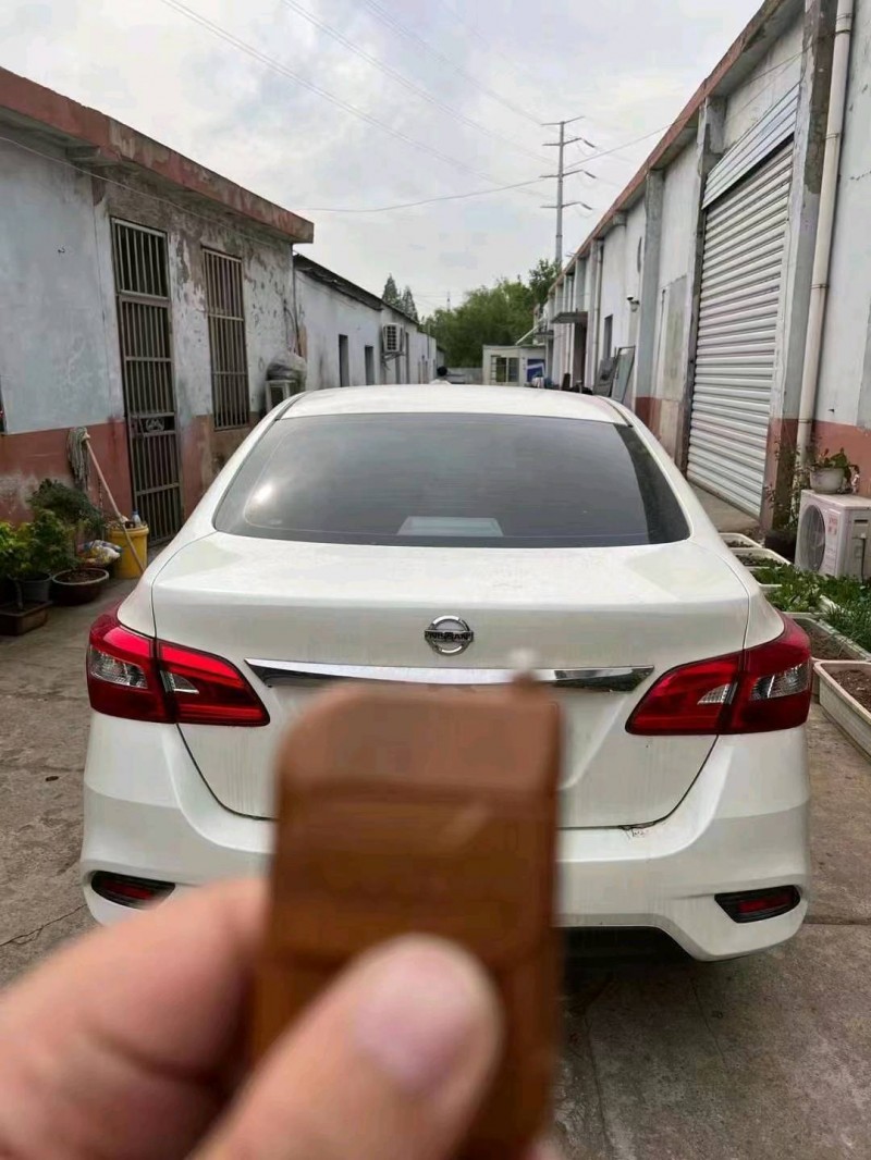 蘇州20年日產軒逸6