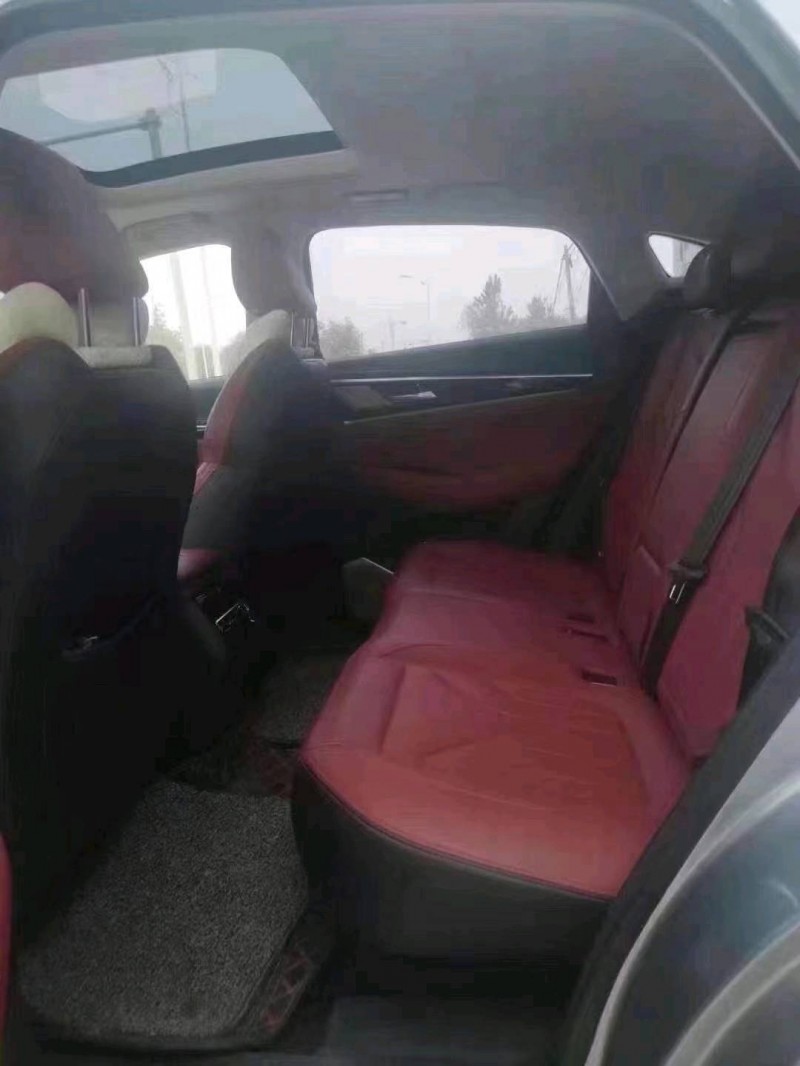 株洲19年長安汽車CS855