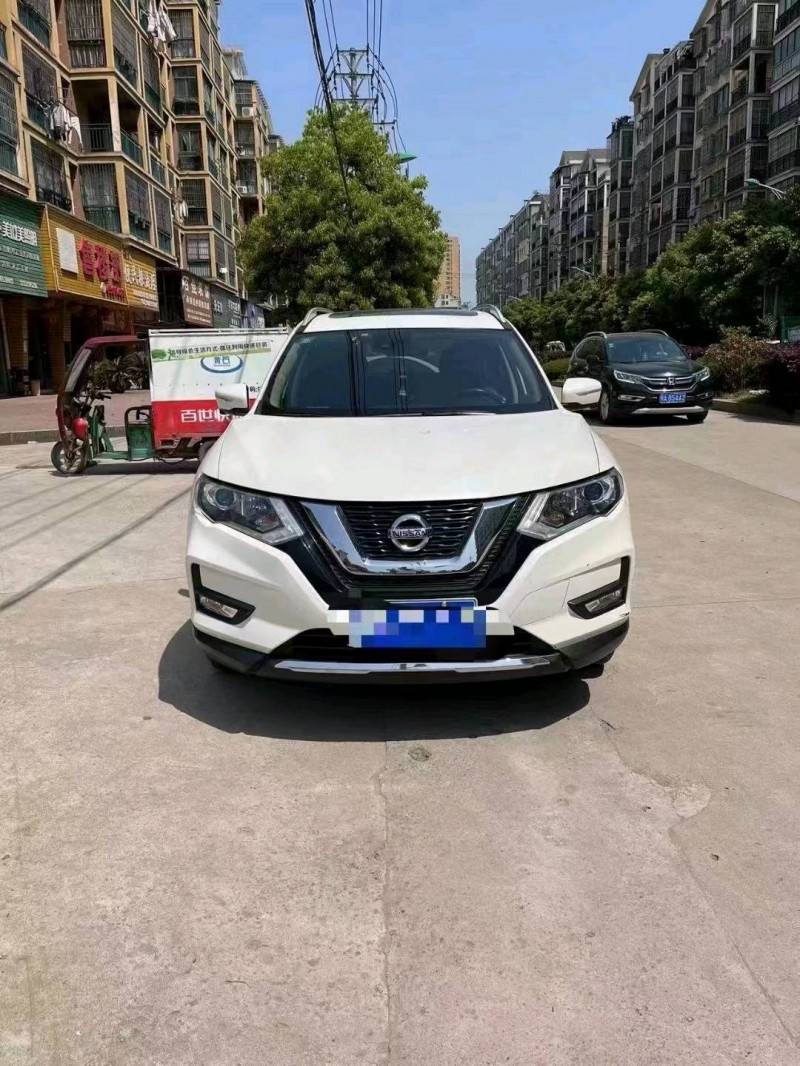 宜昌19年日產奇駿1