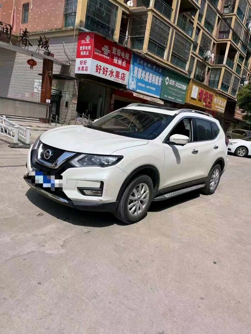 宜昌19年日產奇駿3