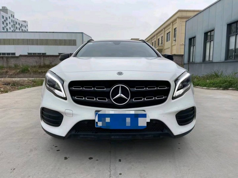 宜昌19年奔馳GLA8