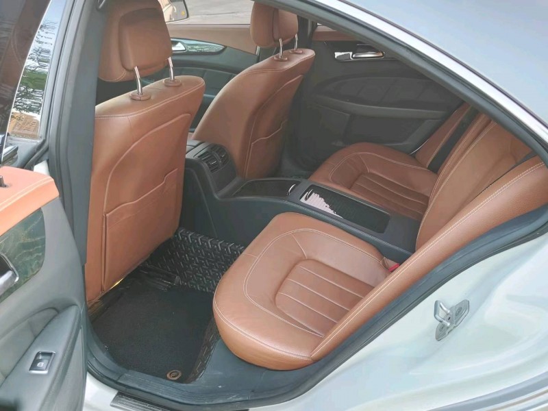 武汉16年奔驰CLS9