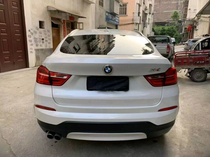 南寧17年寶馬X46