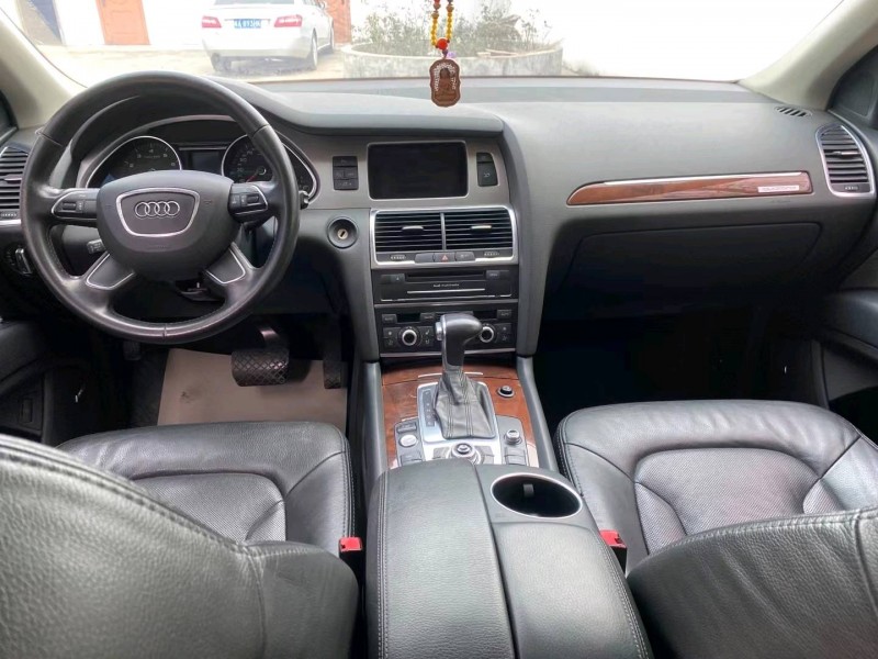 徐州12年奥迪Q77