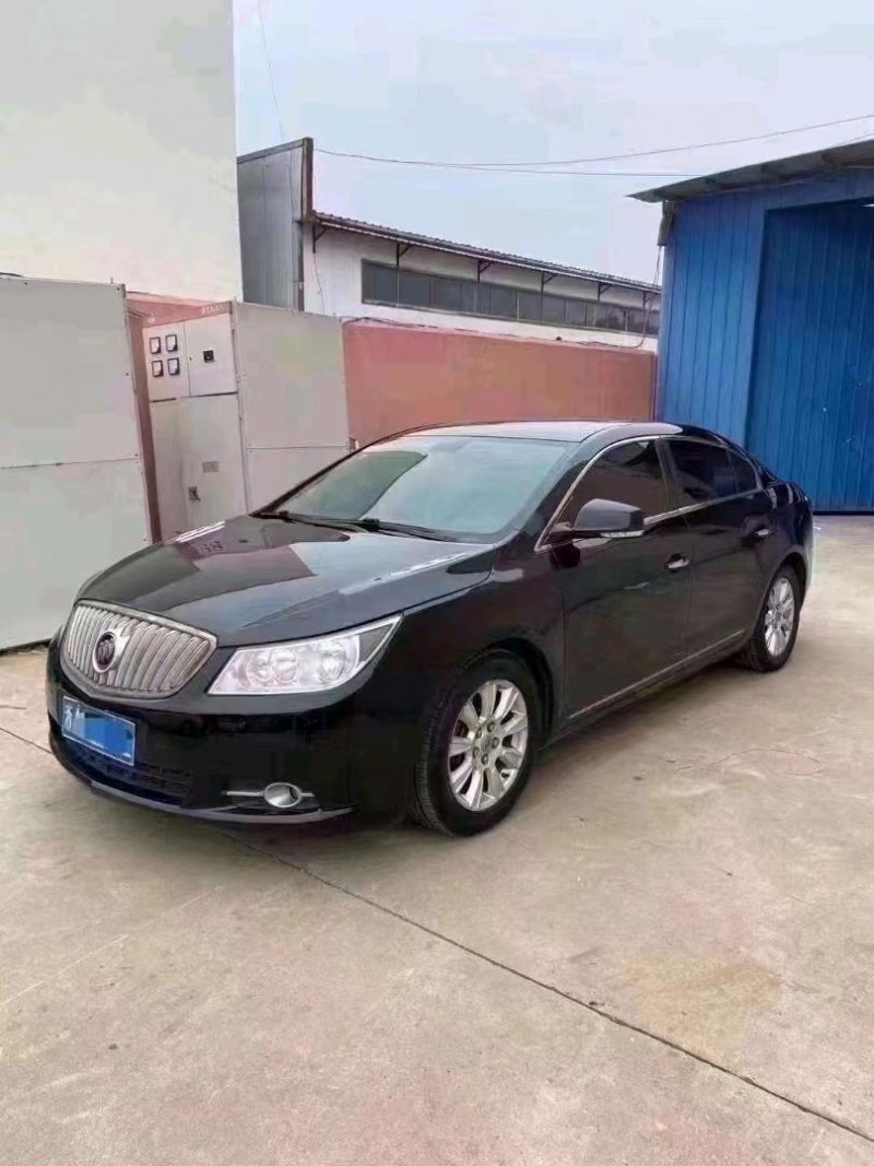 北京11年别克君越3