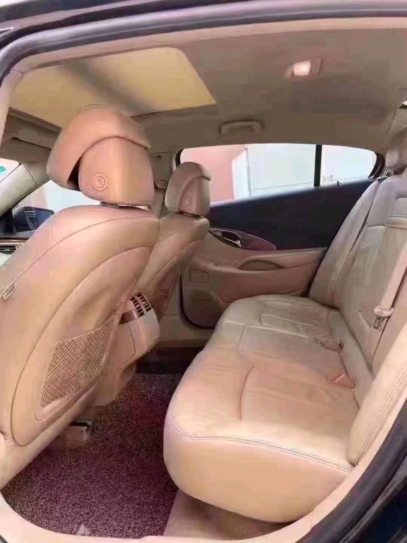 北京11年别克君越7