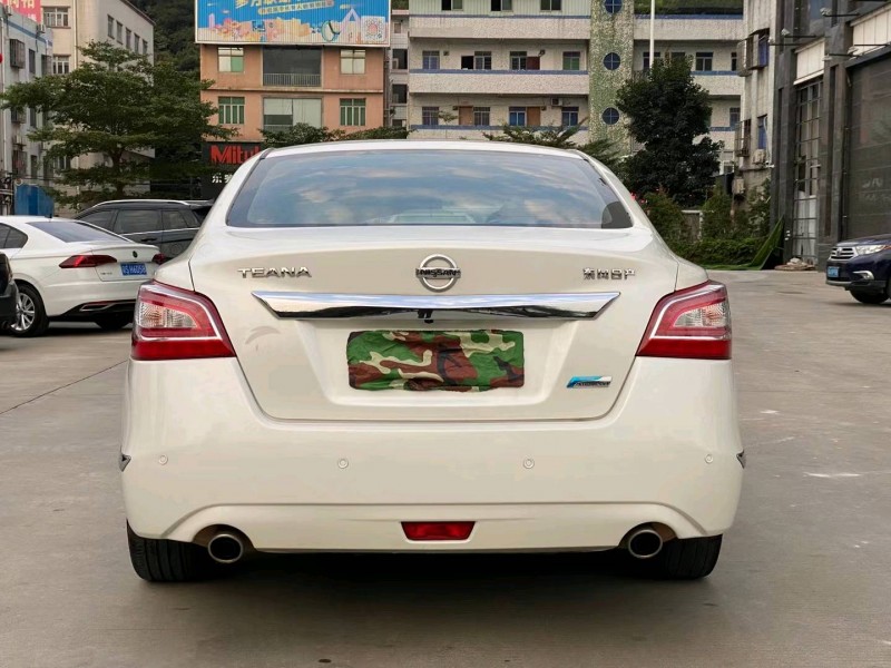 東莞14年日產天籟1