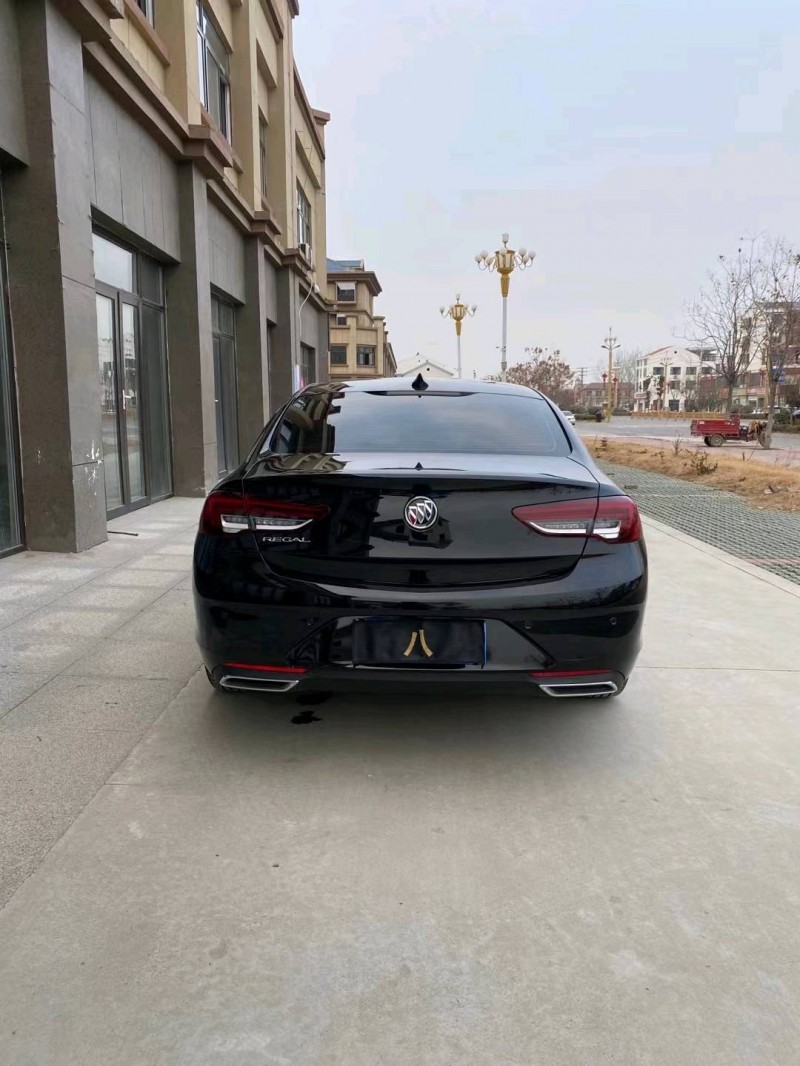 徐州21年别克君威6