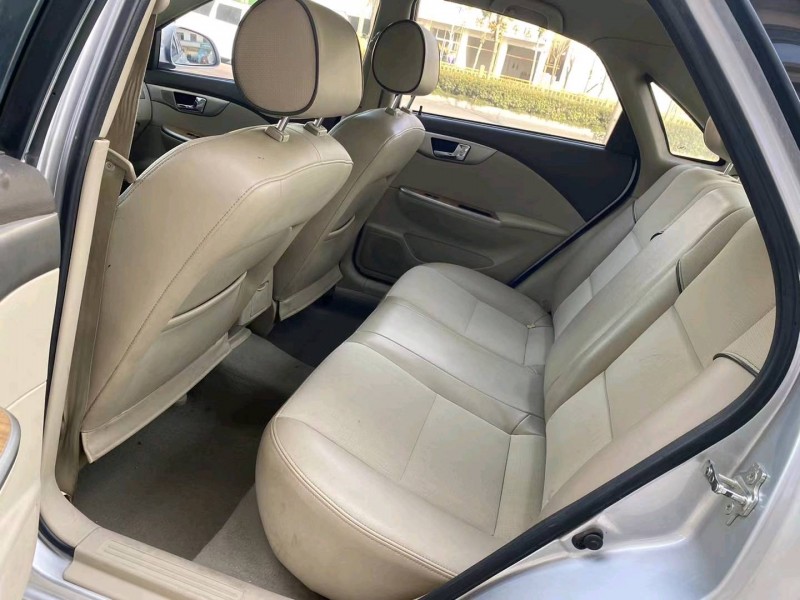 徐州16年别克凯越9