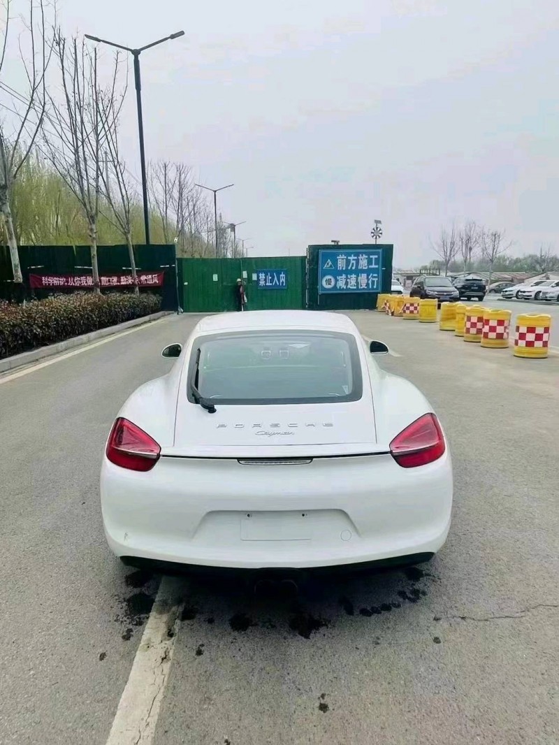 濟寧13年保時捷卡曼3