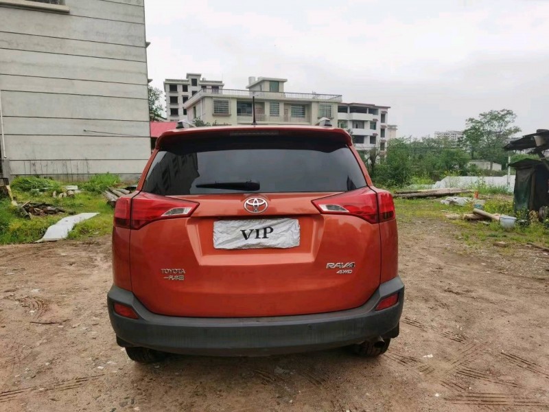 邵陽13年豐田RAV4榮放4