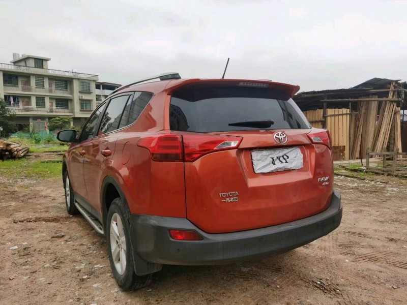 邵陽13年豐田RAV4榮放5