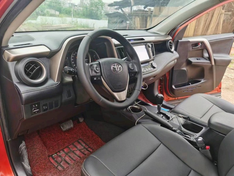 邵陽13年豐田RAV4榮放8