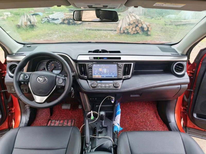 邵陽13年豐田RAV4榮放9