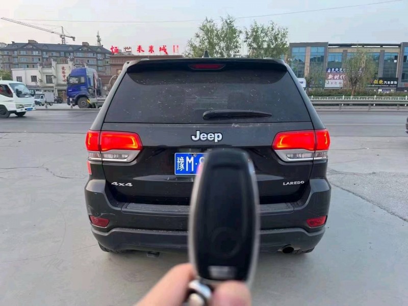 煙臺13年Jeep大切諾基2