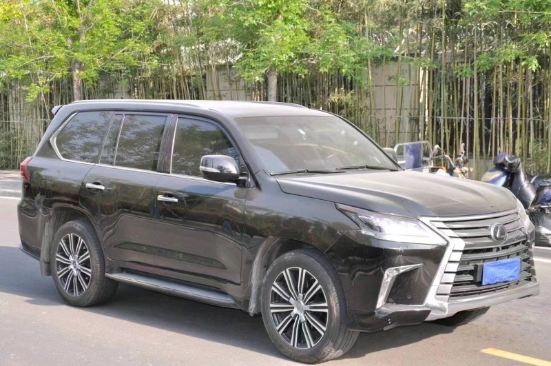 鶴壁18年雷克薩斯LX7