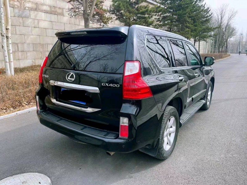 呂梁12年雷克薩斯GX4