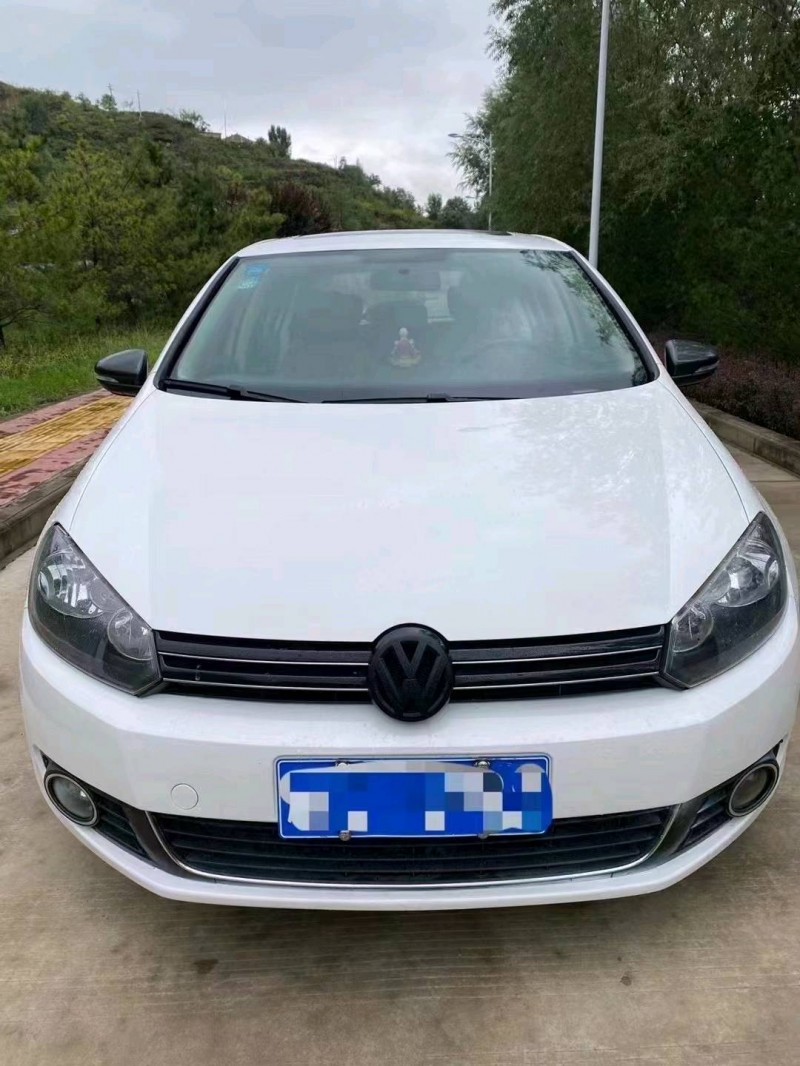 陽泉13年大眾高爾夫8