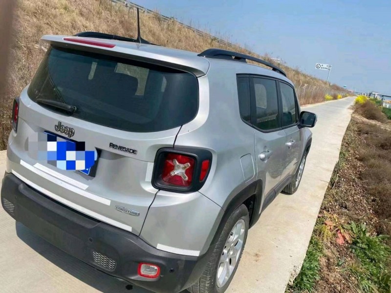 東營17年Jeep自由俠4