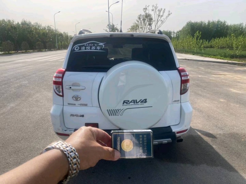鄂州11年豐田RAV4榮放1