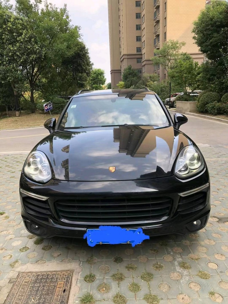 阜陽15年保時捷卡宴8