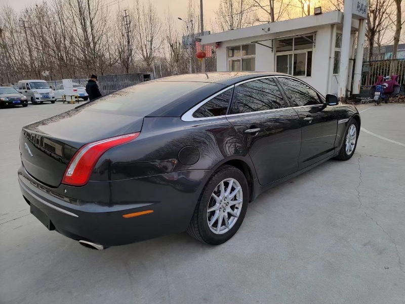 聊城12年捷豹XJL4