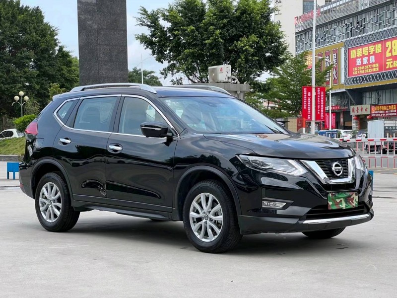 東莞21年日產奇駿2