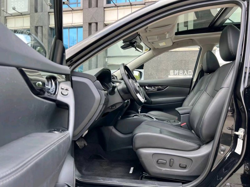 東莞21年日產奇駿7