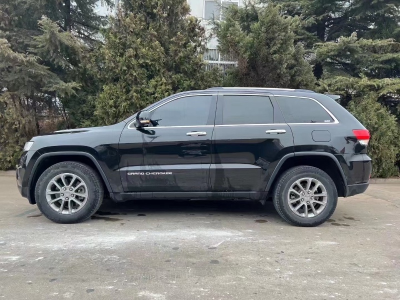 重慶15年Jeep大切諾基4