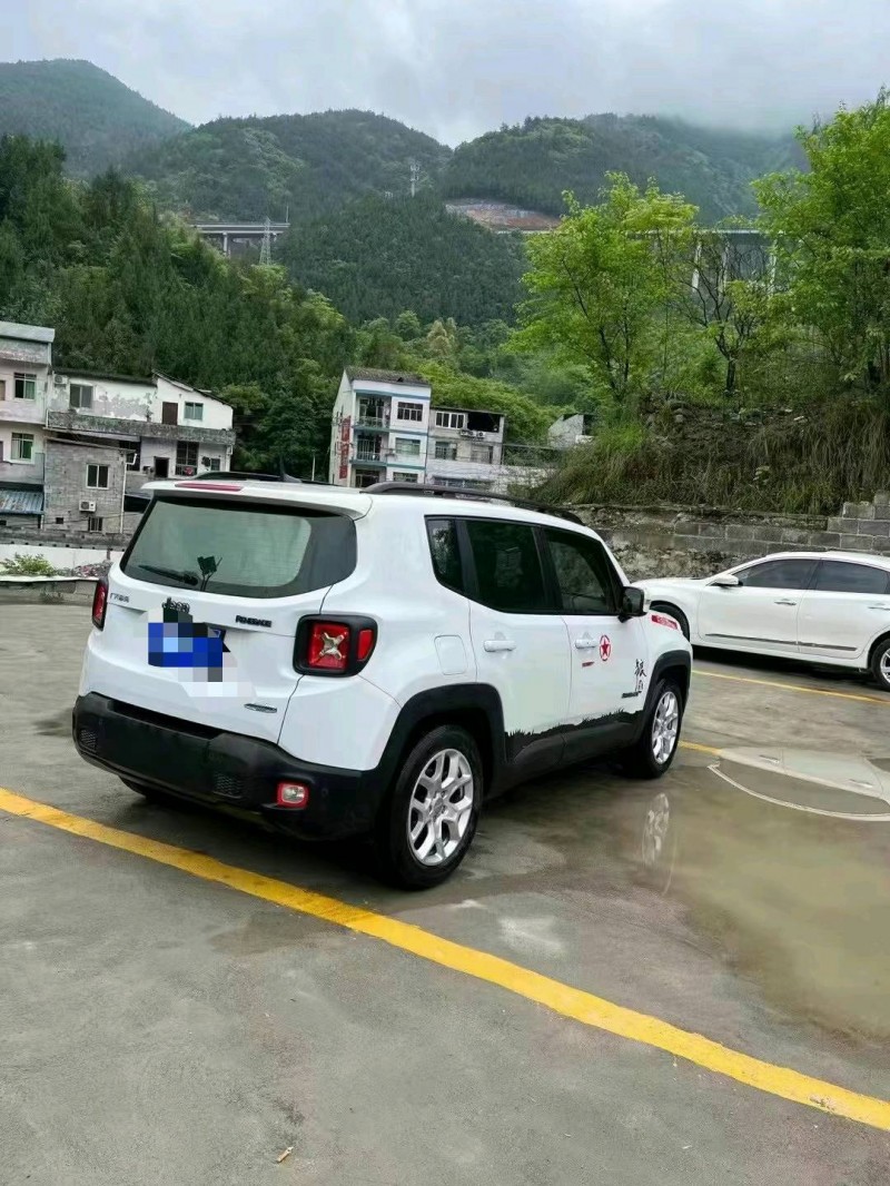 重慶17年Jeep自由俠7