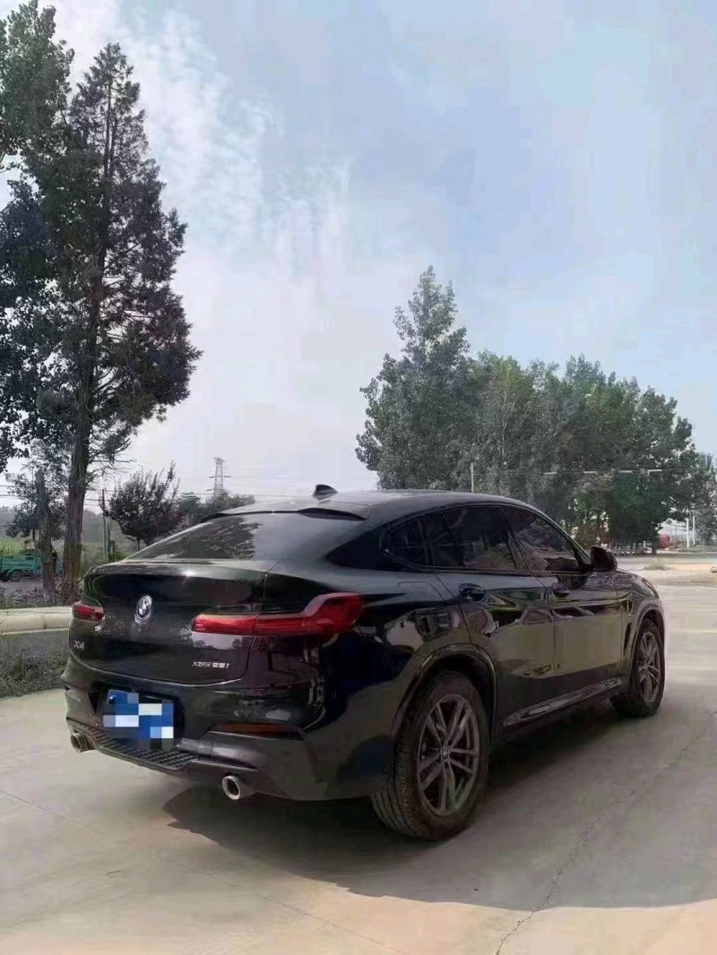 北京20年宝马X4 M6