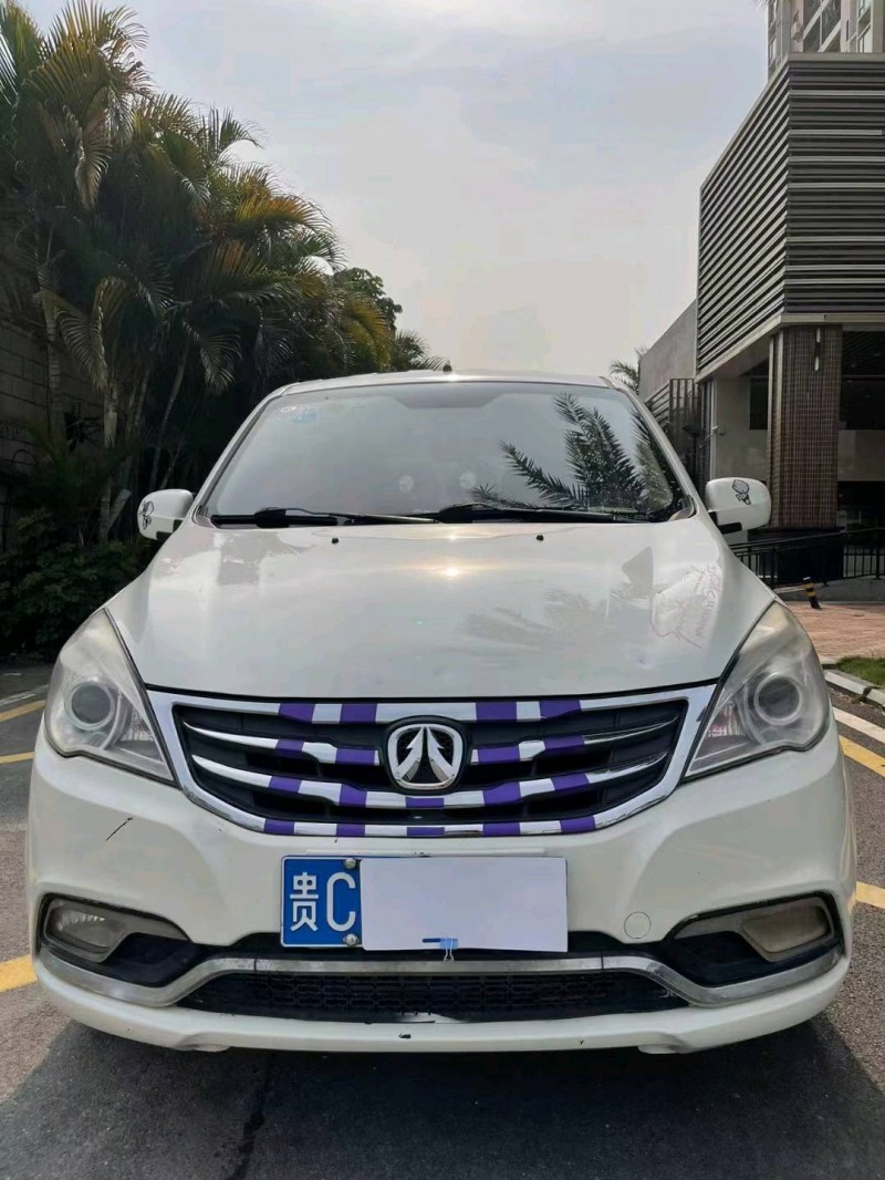 中山16年北汽威旺M301