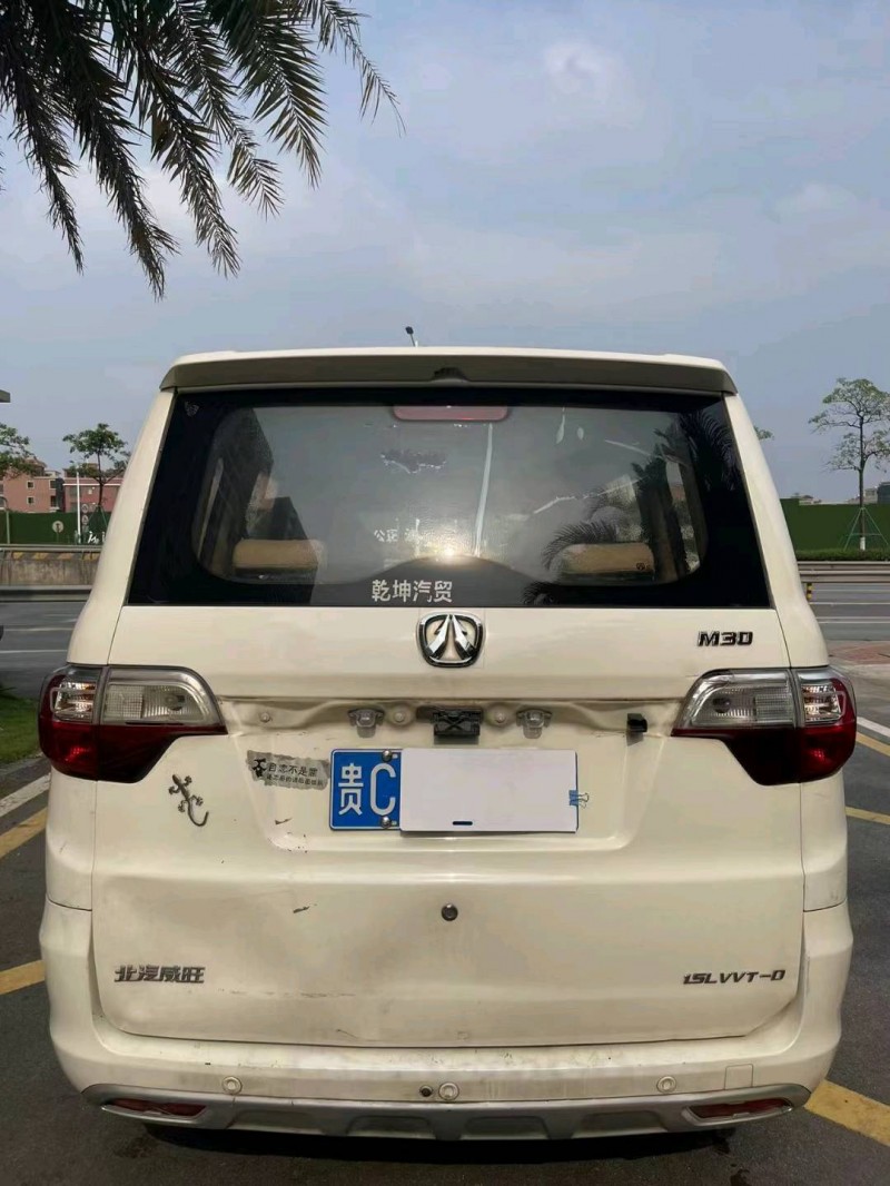 中山16年北汽威旺M302