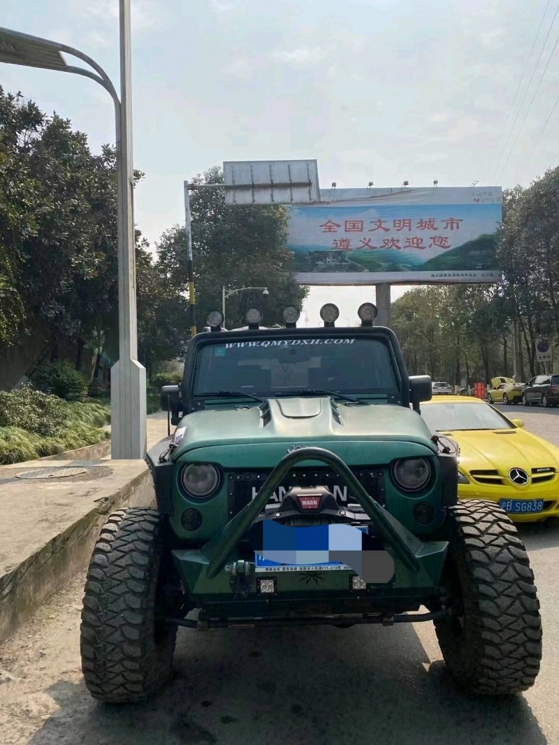 黔西南09年Jeep牧馬人1