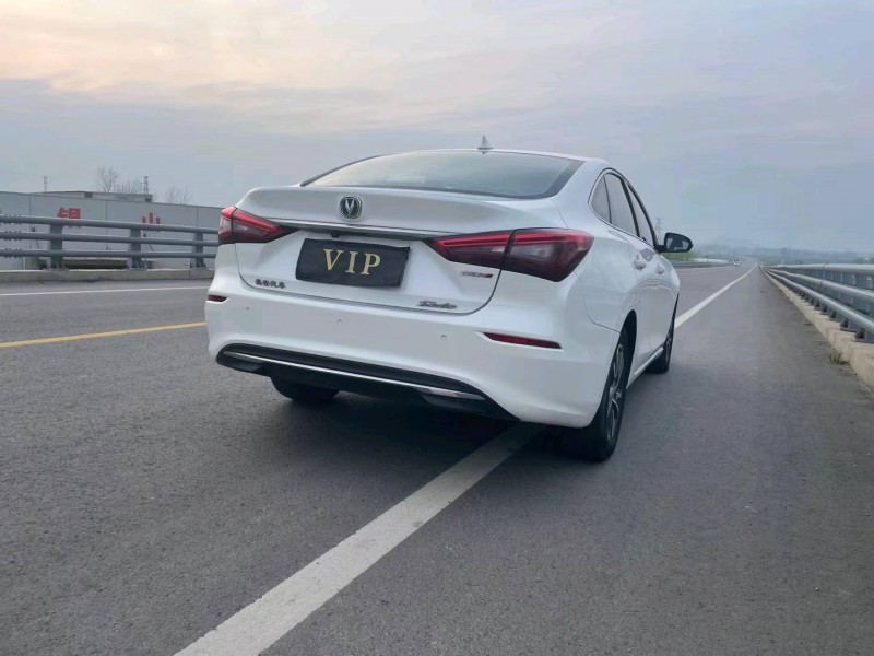 徐州18年長安汽車逸動7