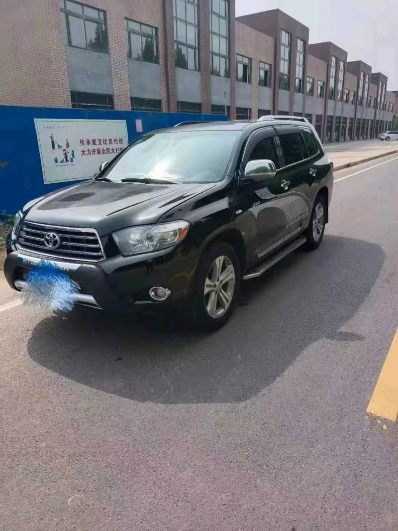 徐州11年丰田汉兰达3