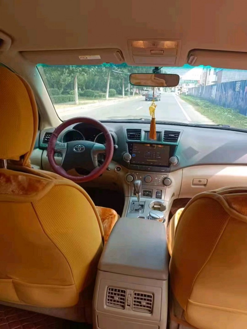 徐州11年丰田汉兰达5