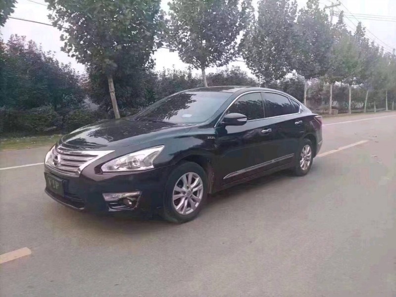 徐州14年日產天籟3
