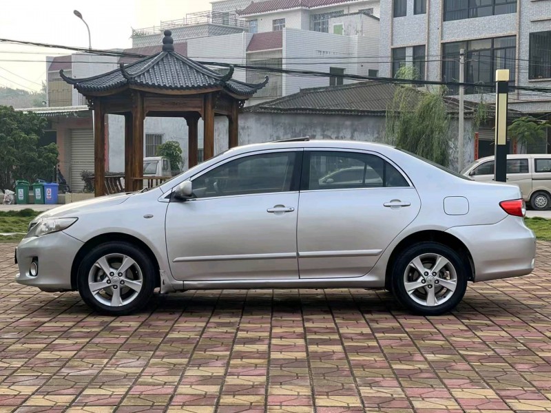 汕頭11年豐田卡羅拉7