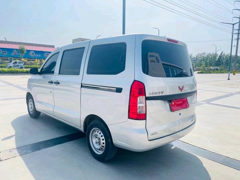 煙臺20年五菱汽車宏光7