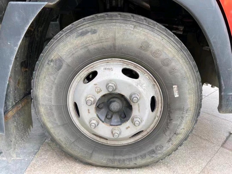 濰坊20年卡車系列重汽豪沃6