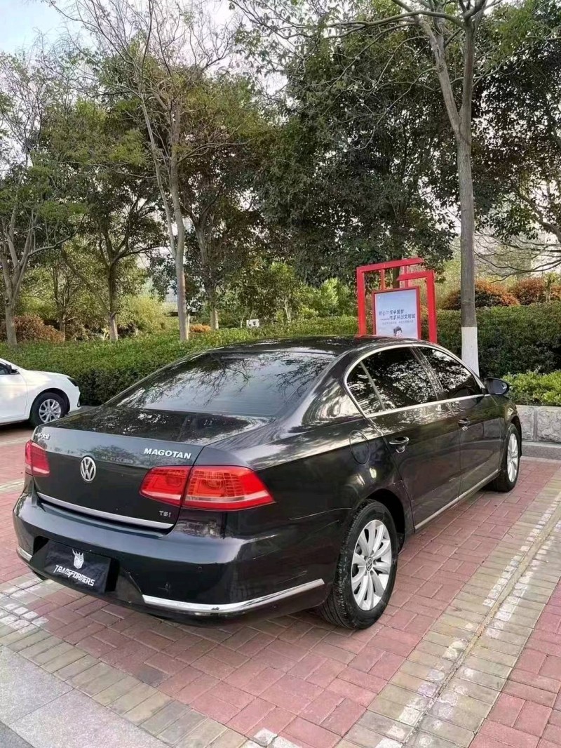 北京13年大众迈腾8