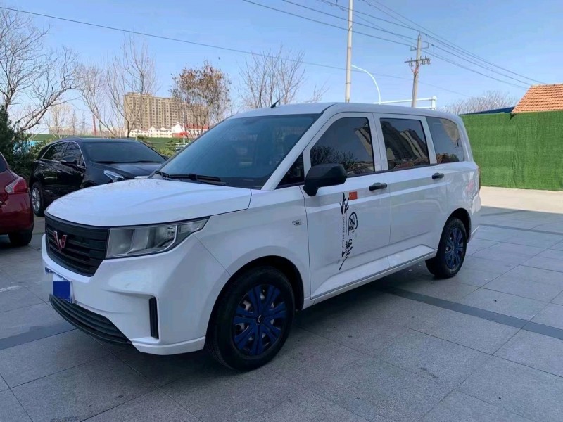 青島20年五菱汽車宏光2