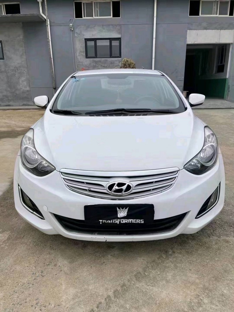 北京13年现代朗动1