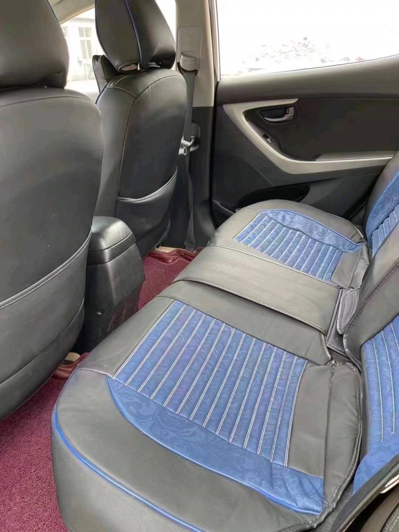 北京13年现代朗动8