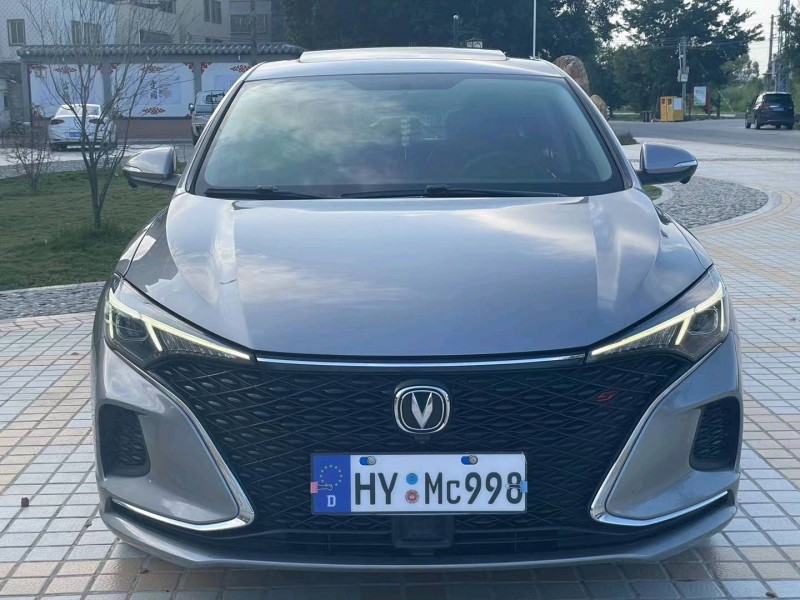 汕頭20年長安汽車逸動1