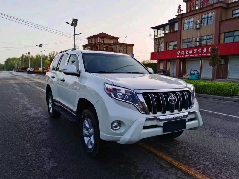 北京11年丰田普拉多2