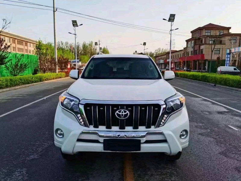 北京11年丰田普拉多1