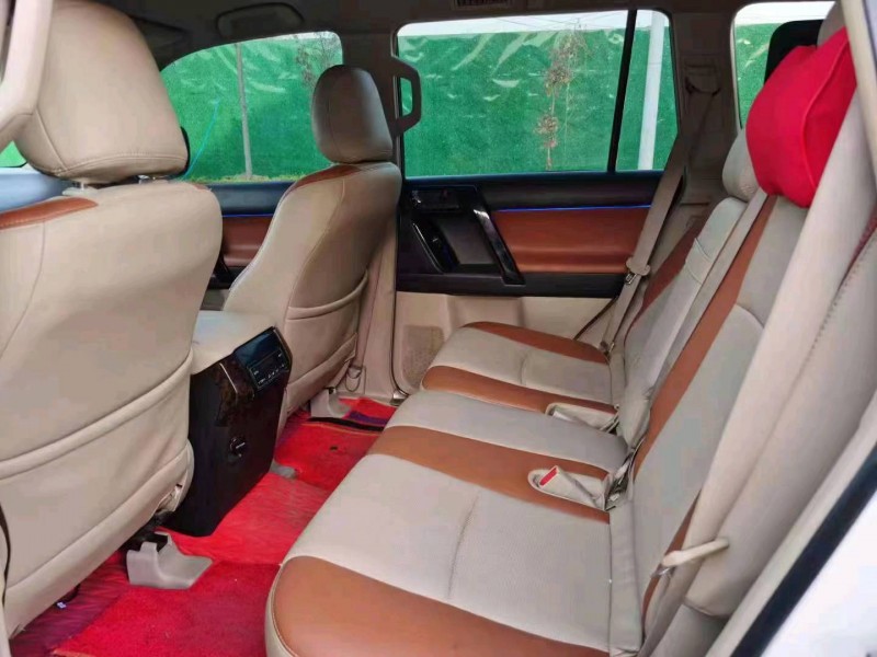 北京11年丰田普拉多9